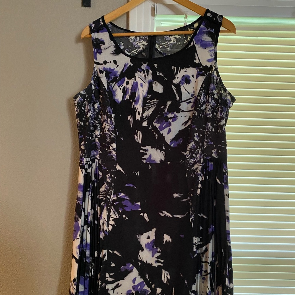 Simply Vera Wang Sleeveless Patterned Dress, L